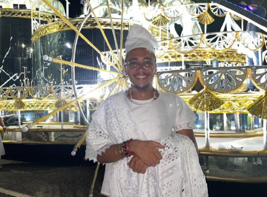 O tecnico de enfermagem Joao Victor Proenca de 24 anos