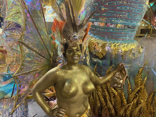 Axé que ecoa dos tambores! Viradouro exalta fé e ancestralidade em carro místico 3 RUTH SILVA