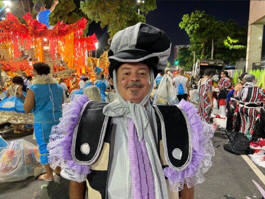 Componente fala! Acadêmicos de Niterói reacende debate sobre os limites da Avenida 2 Rilke Publio farmaceutico 62 anos