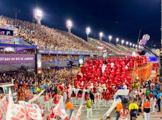 Ritmistas na alegoria