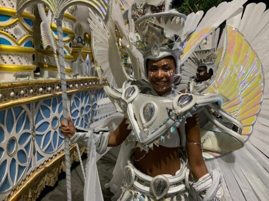 Tchelsea Barbosa de 18 anos