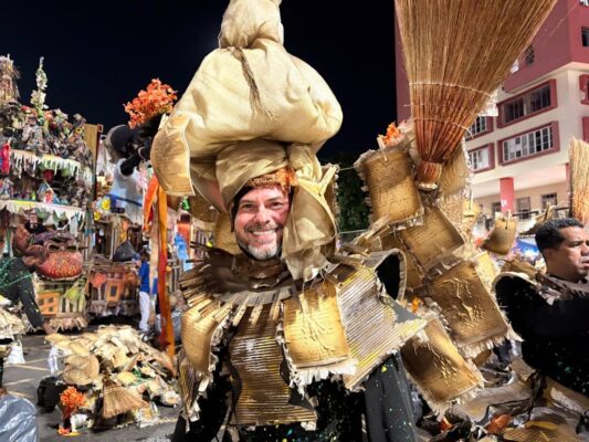 Thiago Leite de 42 anos