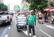 Operação liderada pela Dream Factory já soma 6,6 toneladas de recicláveis no Carnaval de Rua 2026