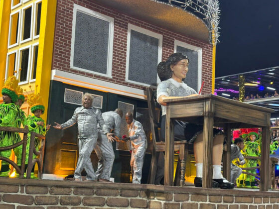 aguiadeouro desfile26 18