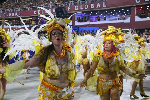 arranco desfile 2026 14