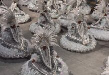 ‘Carregamos o legado de Tia Ciata’, afirmam baianas do Paraíso do Tuiuti