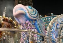 Beija-Flor transforma a Sapucaí em mar sagrado e encerra desfile como oferenda ao Bembé do Mercado