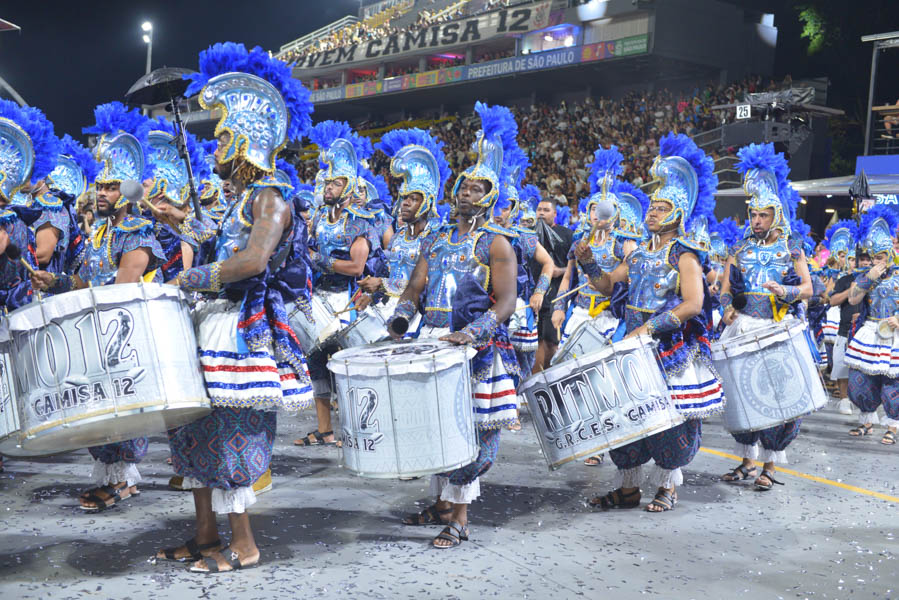 Bateria se destaca positivamente no desfile do Camisa 12 9 camisa12 desfile26 woodyhenrique felipearaujo ligasp 8