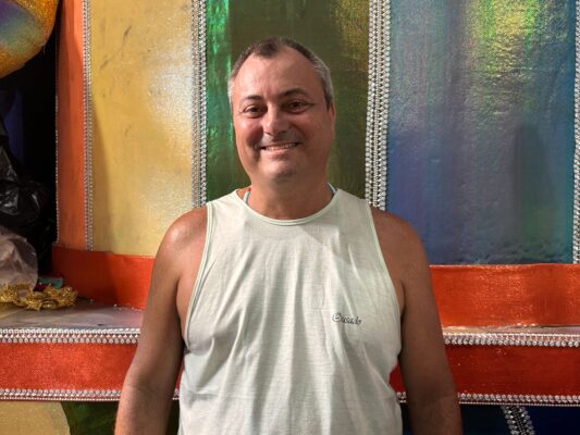 carnavalesco alexandre costa barracao bangu 2026