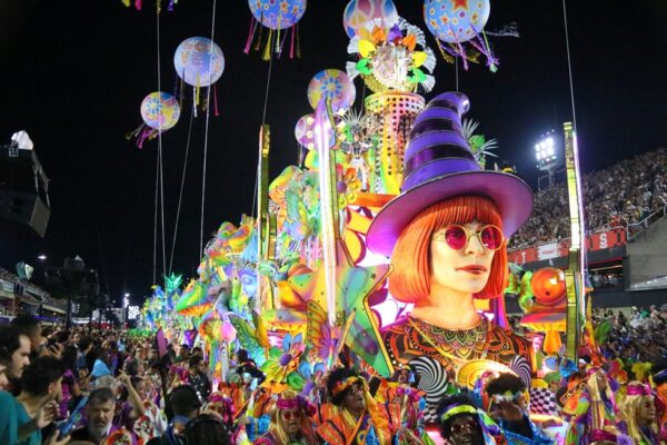 Mocidade entrega estética de qualidade, casal se destaca, mas evolução é bastante problemática 1 desfile 2026 14 2