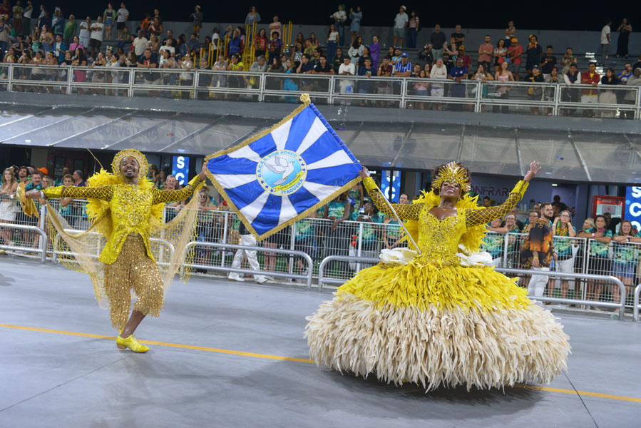 Comissão emocionante e samba erudito são destaques do desfile da Dom Bosco de Itaquera 2 dombosco desfile26 woodyhenrique felipearaujo ligasp 14