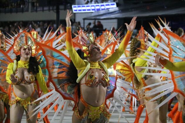 em cima da hora desfile 2026 22
