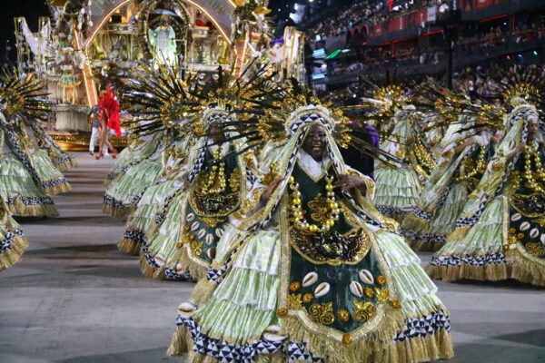 imperio serrano desfile 2026 07