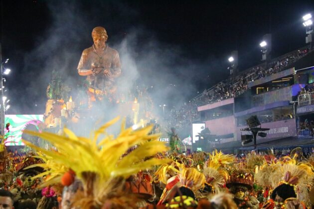 mangueira desfile 2026 26