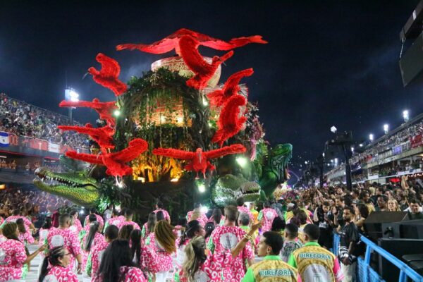 mangueira desfile 2026 45