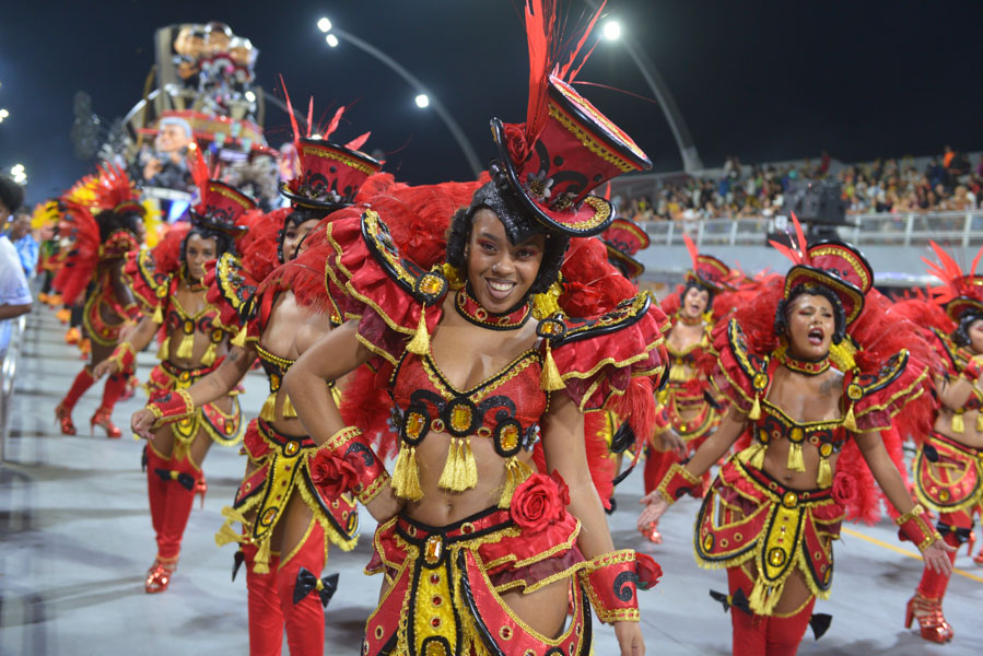 nenedevilamatilde desfile26 woodyhenrique felipearaujo ligasp 10