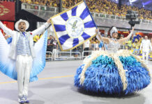 Conjunto musical e casal se destacam no desfile da Nenê de Vila Matilde