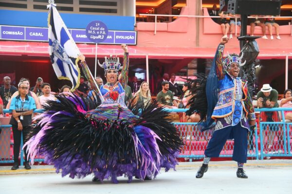 'Um dos maiores desfiles da história da Ponte', declara intérprete 3 ponte desfile 2026 05
