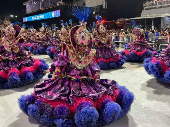 rosasdeouro desfile26 10