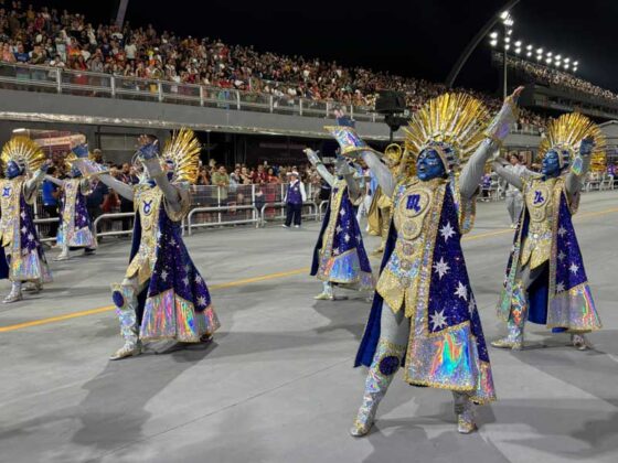 rosasdeouro desfile26 18