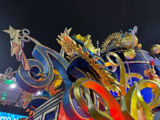 rosasdeouro desfile26 19