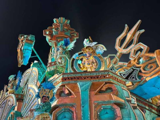 rosasdeouro desfile26 2