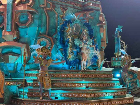 rosasdeouro desfile26 3