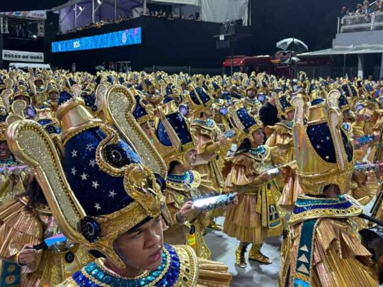 rosasdeouro desfile26 4