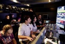 Band abre alas para o desfile das escolas de samba da Série Ouro