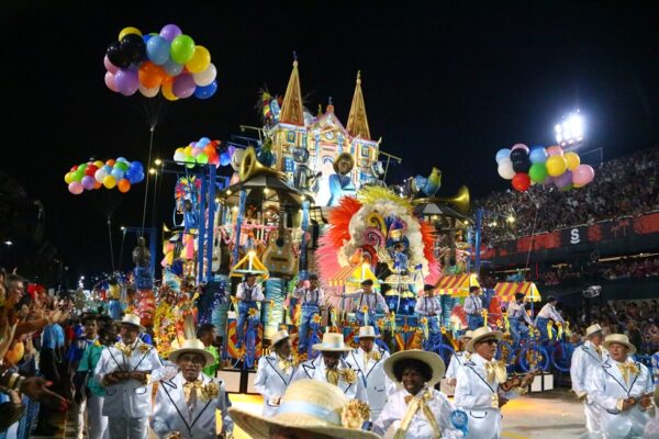 Colorido de Heitor pinta estética primorosa e excelência em outros quesitos colocam Vila Isabel na briga pelo título 8 vila isabel desfile 2026 31