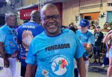 Beija-Flor celebra união da comunidade em desfile comemorativo e presidente revela supresa para o enredo de 2027
