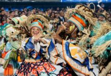 Câmara do Rio aprova programa para reciclar resíduos do carnaval e fantasias abandonadas após desfiles