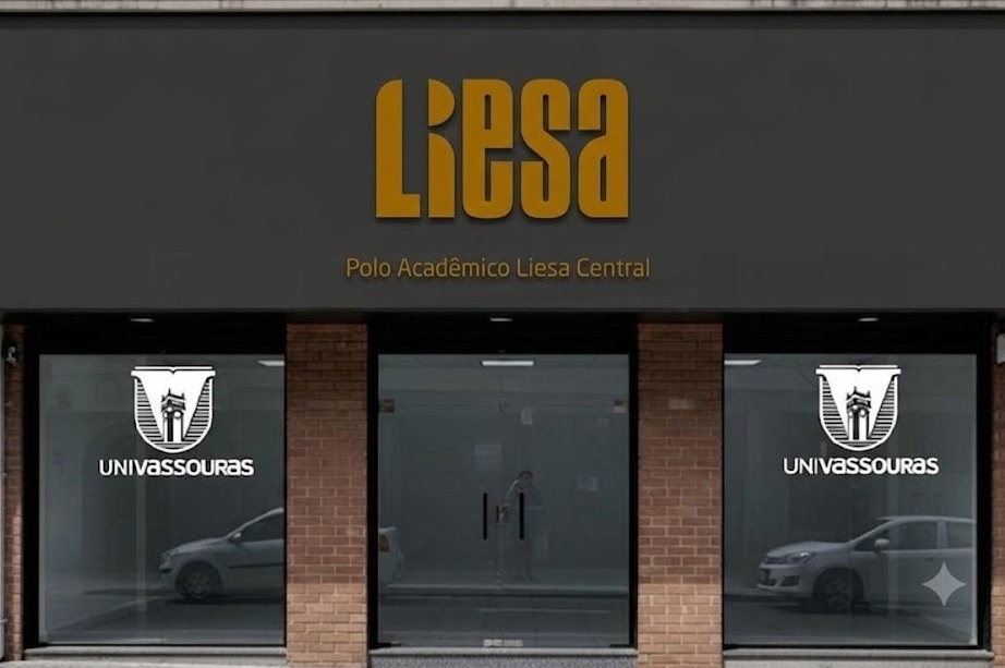 Programa de bolsas da Liesa vai inserir 500 integrantes de escolas de samba do Rio no ensino superior 1 loesa univassouras