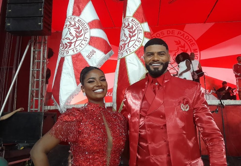 Com orgulho da Vila Vintém, novo casal da UPM assume missão de devolver a escola ao Grupo Especial 2 upm casal 4