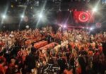 Dragões da Real leva homenagem a Reinaldo para palco histórico e faz samba ‘explodir’ em audiovisual