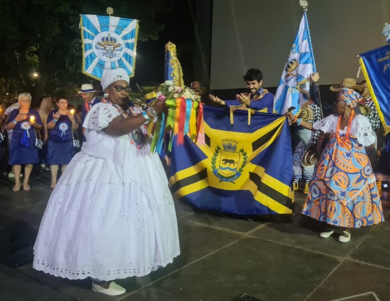 Império lota praça com Festa das Fantasias e transforma Jaguariúna na Casa Verde 6 imperiocasaverde fantasias27 6