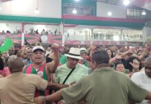 Mangueira esquenta disputa pelo samba de 2027 com noite de apresentações de alto nível