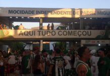 Análise: disputa da Mocidade começa equilibrada e com sambas de alto rendimento