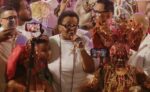 Mangueira é preta, macumbeira e de oyá! Em final histórica, parceria de Lequinho vence o samba para o Carnaval 2027