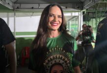 Luiza Brunet celebra a coroação de Paolla Oliveira na Imperatriz Leopoldinense e destaca o carnaval como espaço de empoderamento