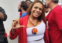 Quitéria Chagas alerta para riscos à democracia e pede união dos sambistas: ‘Nunca é só uma eleição’